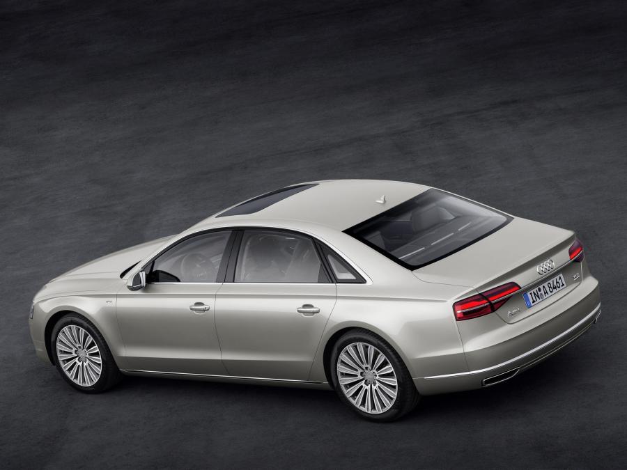  Audi A8L W12 Quattro (D4) 2013 года  (WW) (фото 12 из 24)